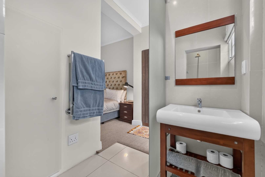 To Let 3 Bedroom Property for Rent in Gardens Western Cape